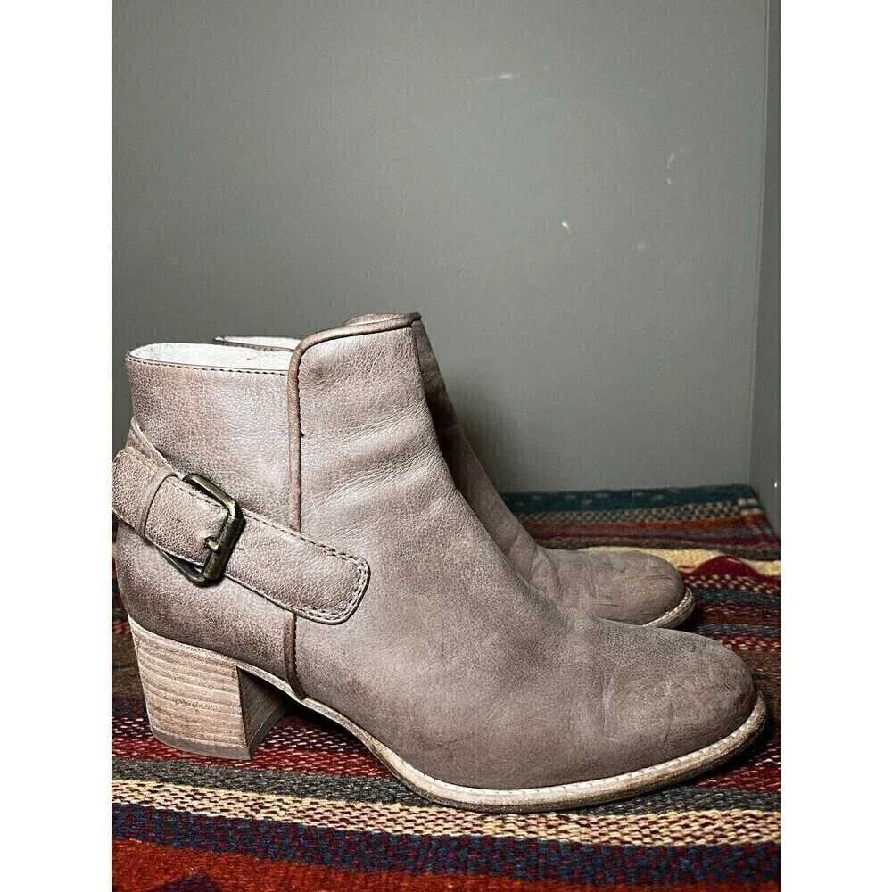 Aquatalia Vero Cuoio Womens Leather Zip Buckle Ankle Boot Heel Sz 7 Casual